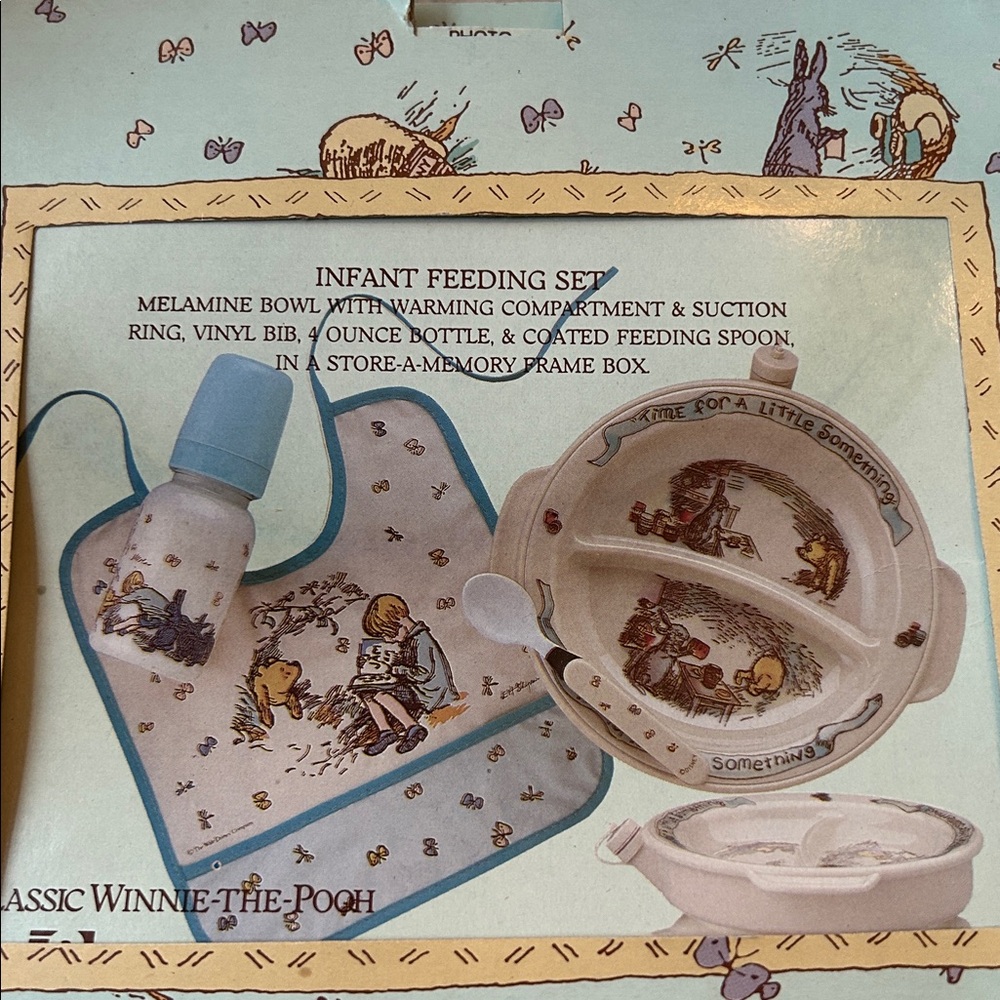 * LAST CHANCE*NEW in Original Box! VINTAGE “Winnie the Pooh “ infant feeding set